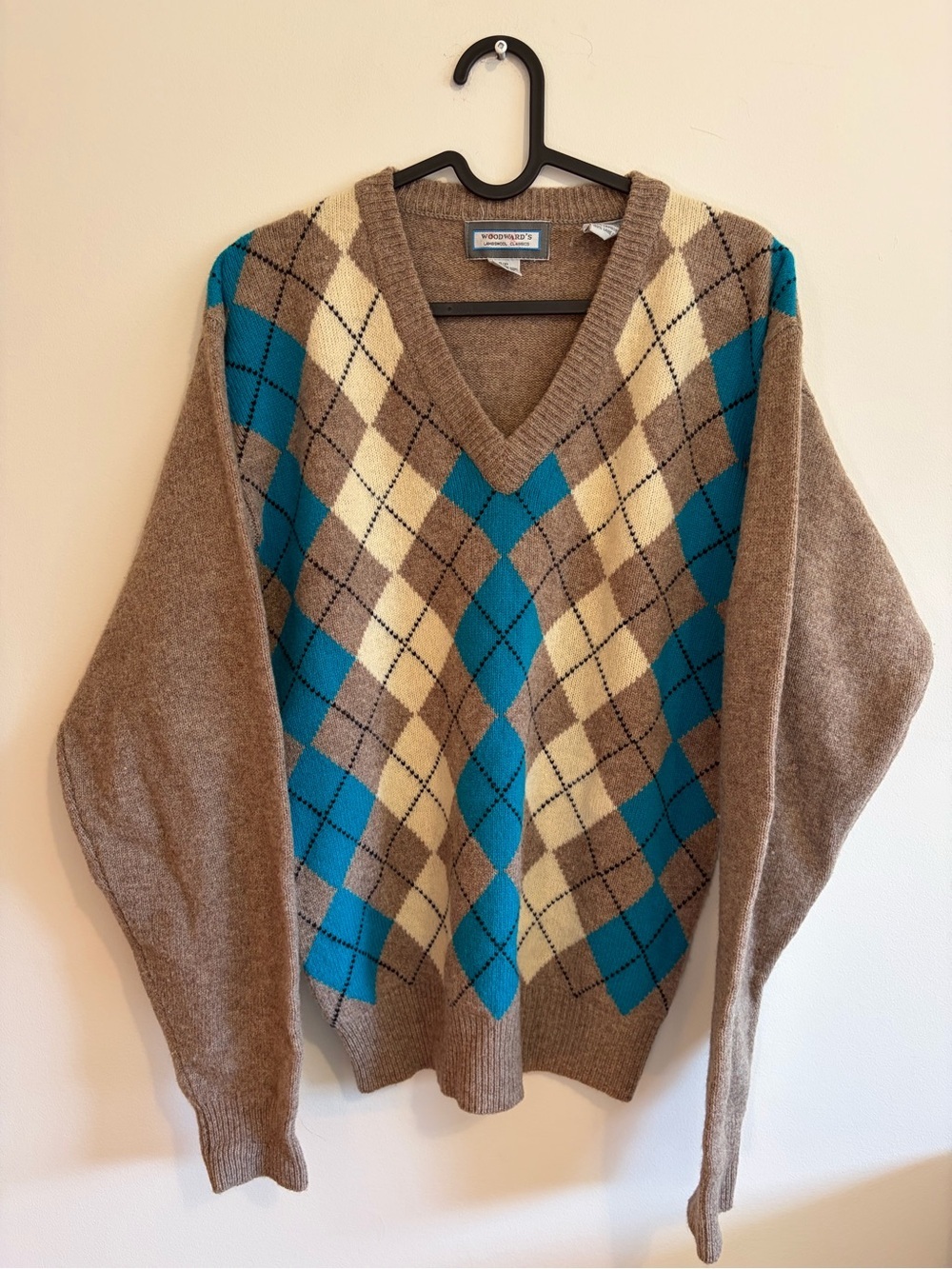 WOODWARD’S- vintage lambswool argyle V-neck sweater. Size small
